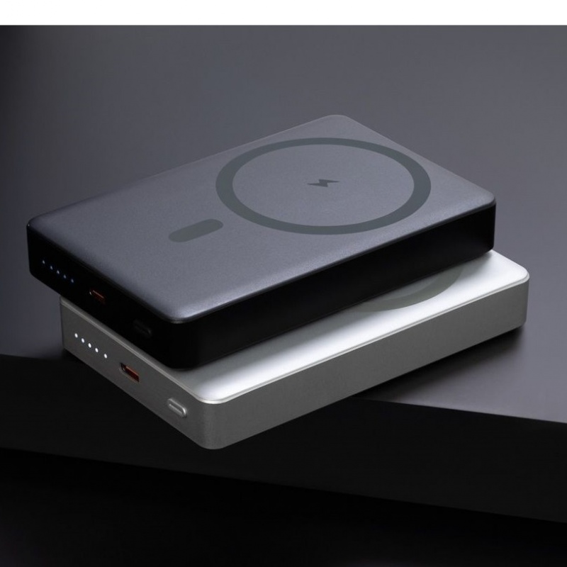 Внешний аккумулятор Atlantis PD Plus 10000mAh с функцией беспроводной зарядки 15W, серебряный, черный. Артикул е32121.010